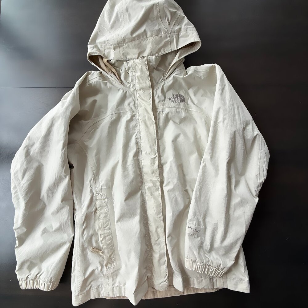 Girls North Face HyVent Rain Jacket in Large